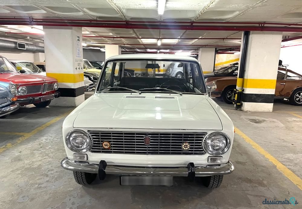1969' Fiat 124 photo #2