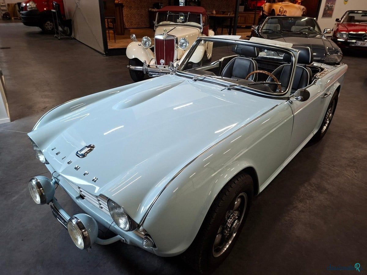 1964' Triumph TR4 photo #2