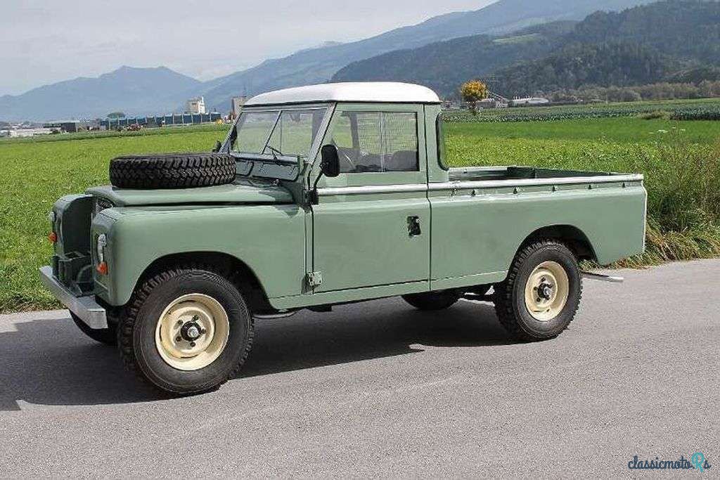 1979' Land Rover 109 photo #2