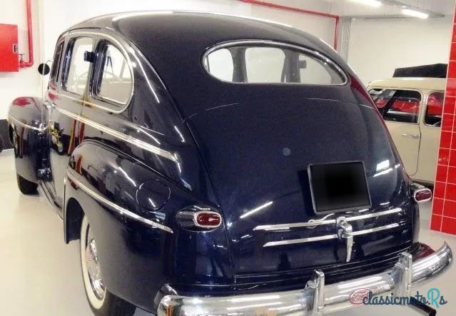 1947' Ford V8 Berline photo #4