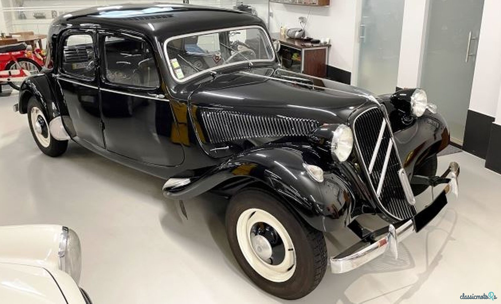 1954' Citroen 11 B photo #1