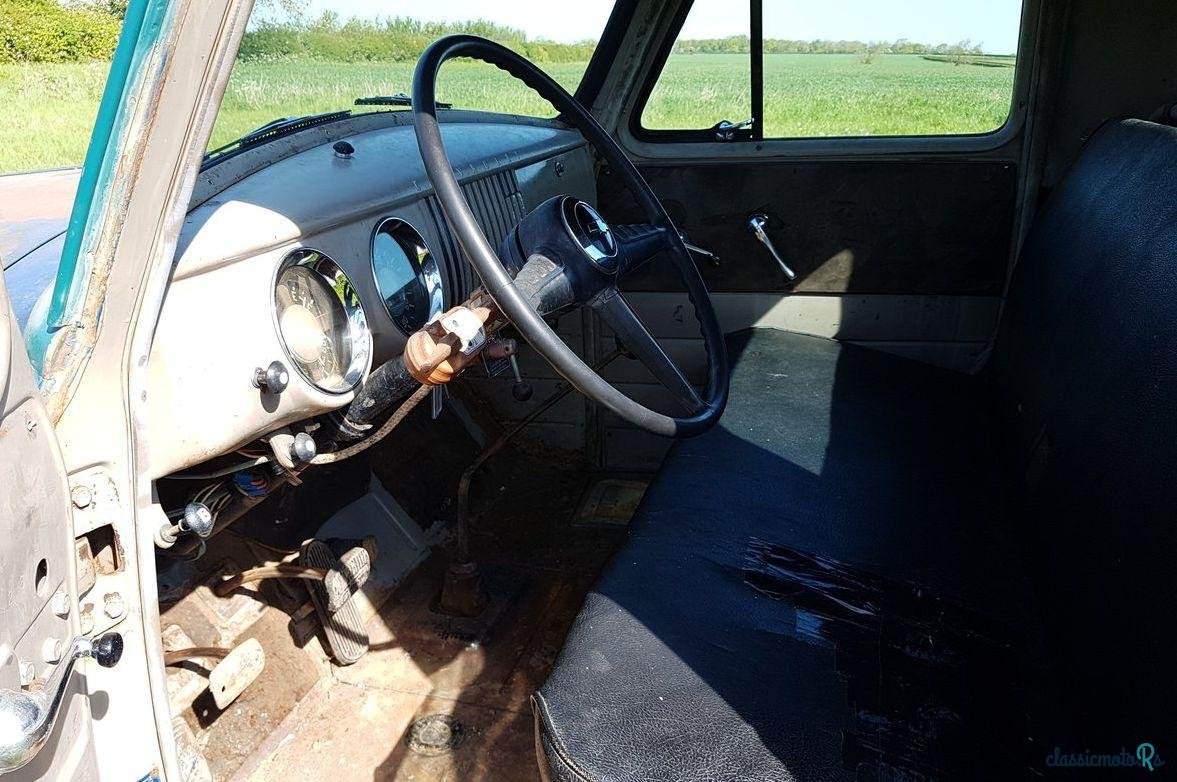 1954' Chevrolet 3100 photo #1