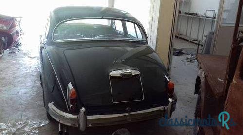 1968' Jaguar Mk2 3.4 Manual photo #2