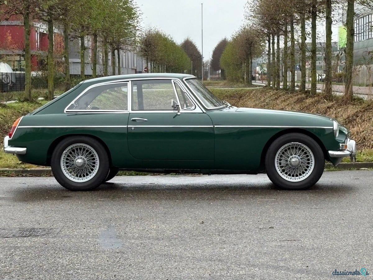 1968' MG MGC photo #3
