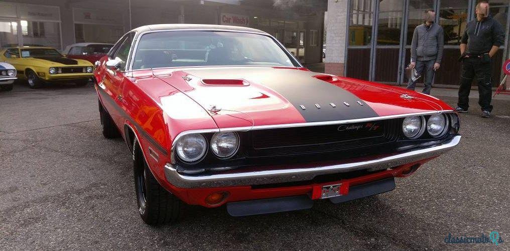 1970' Dodge Challenger photo #4
