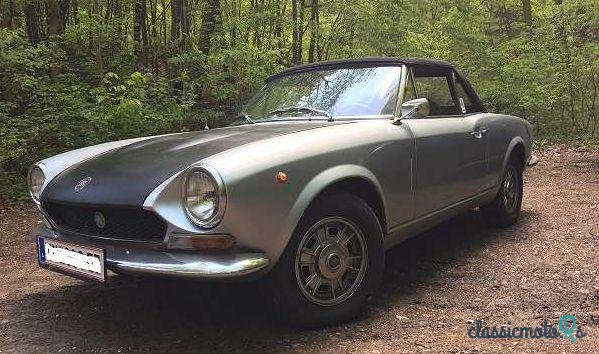 1972' Fiat 124 photo #3