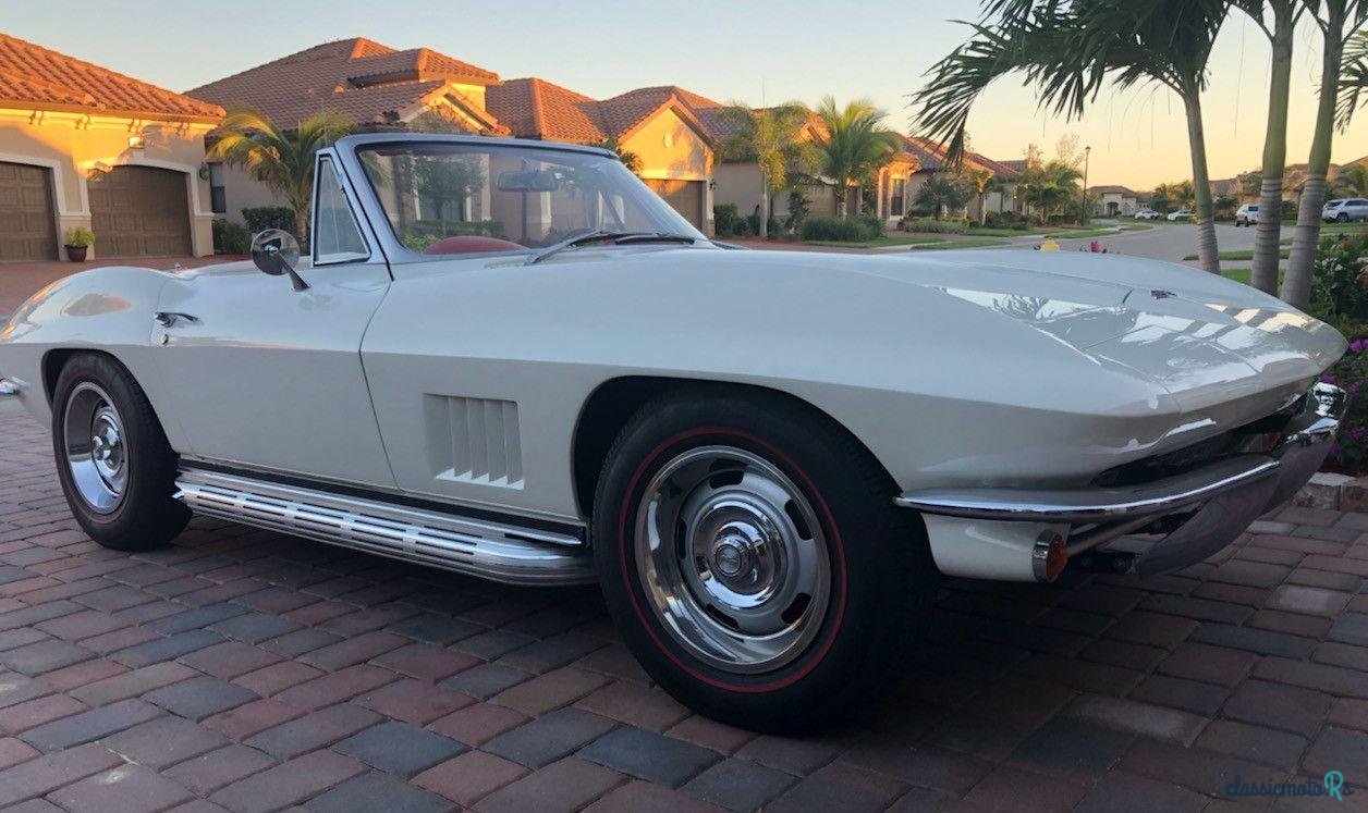 1967' Chevrolet Corvette photo #2