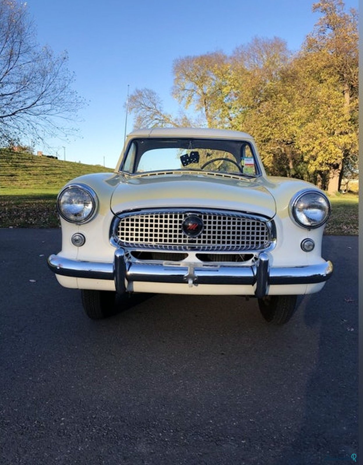 1959' Nash Metropolitan Coupe photo #2