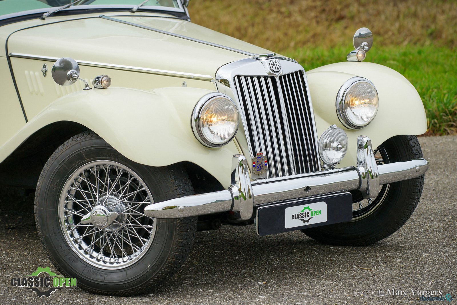 1954' MG TF 5-speed photo #5