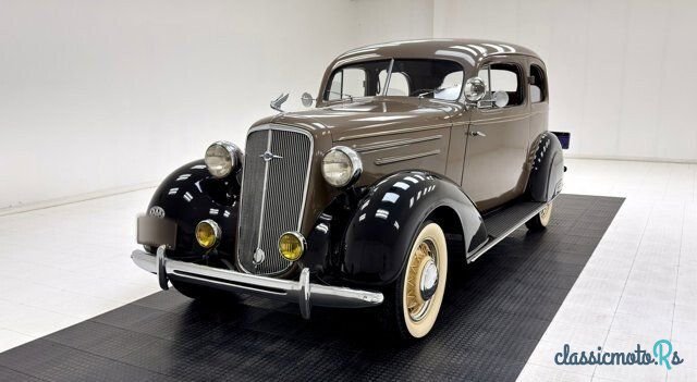 1935' Chevrolet Master Deluxe photo #1