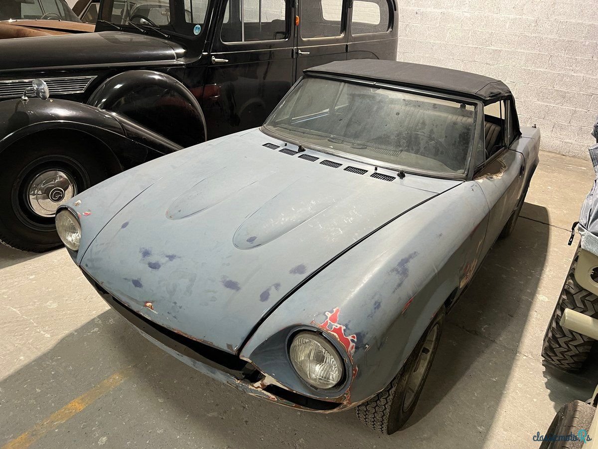 1974' Fiat 124 Spider photo #2