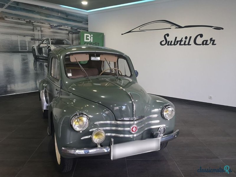 1954' Renault 4 photo #3