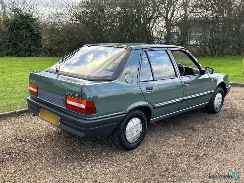 1986' Peugeot 309 photo #2