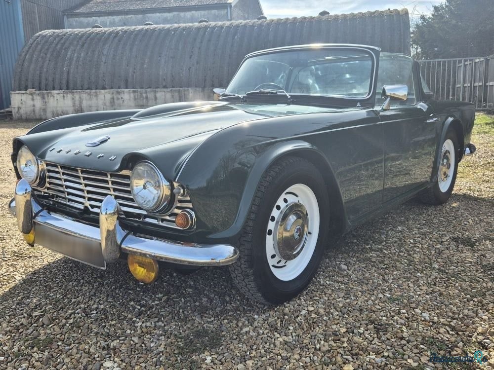 1964' Triumph TR4 photo #5