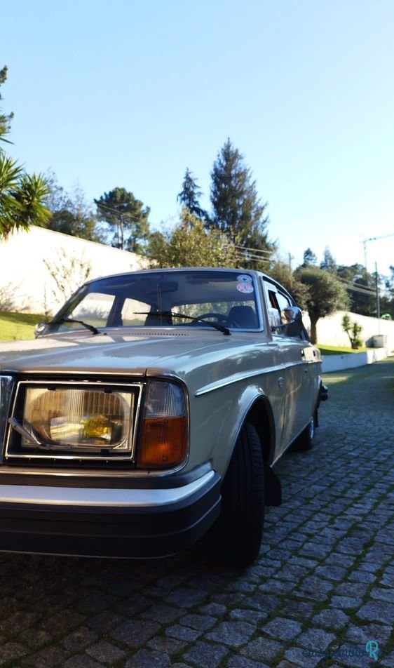 1976' Volvo 244 photo #2