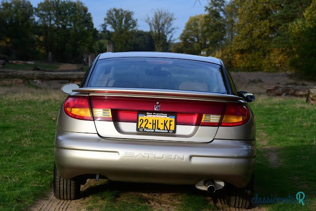 1990' Saturn SC2 Coupe 99 photo #2