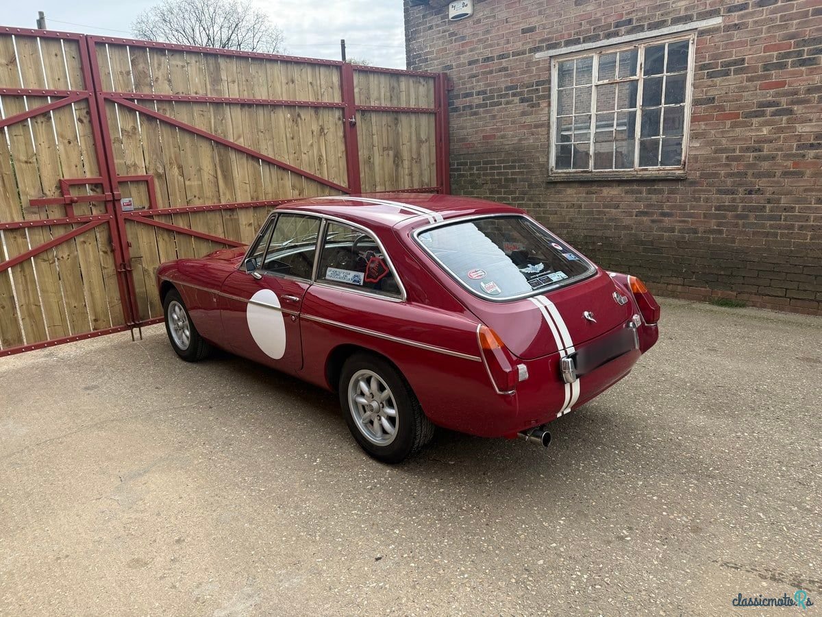 1975' MG MGB photo #4