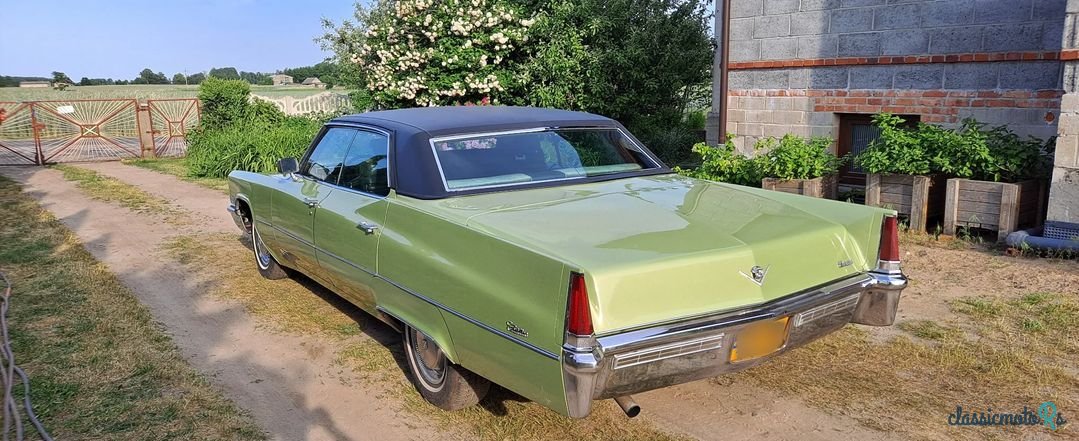 1969' Cadillac Deville photo #2