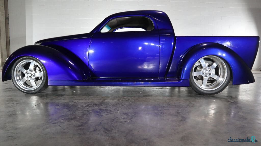 1937' Ford Custom photo #2