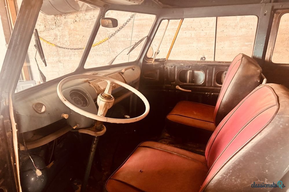 1964' Volkswagen Type 2 photo #4