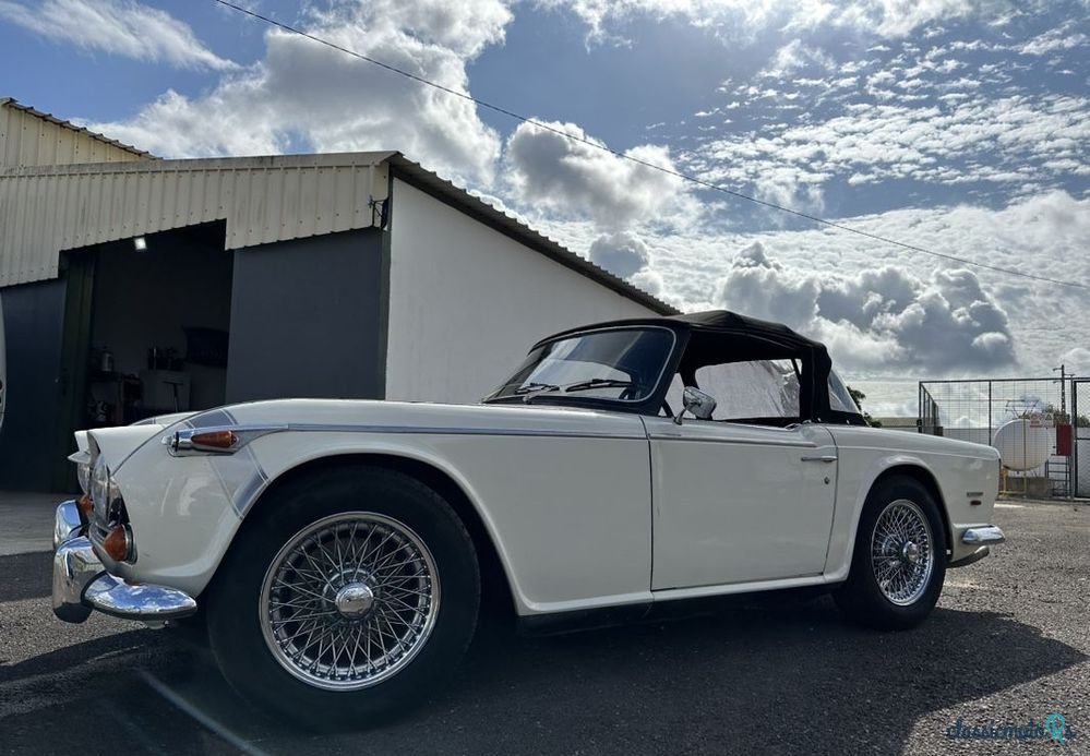 1968' Triumph TR5 photo #4