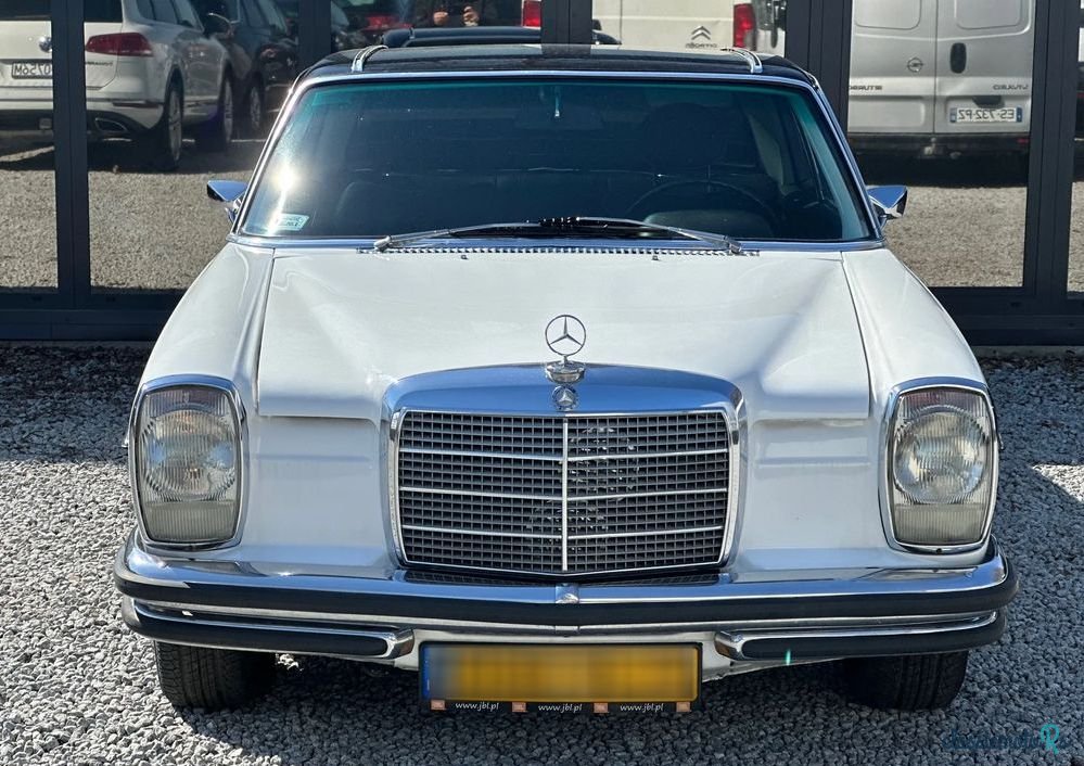 1971' Mercedes-Benz W114 photo #2