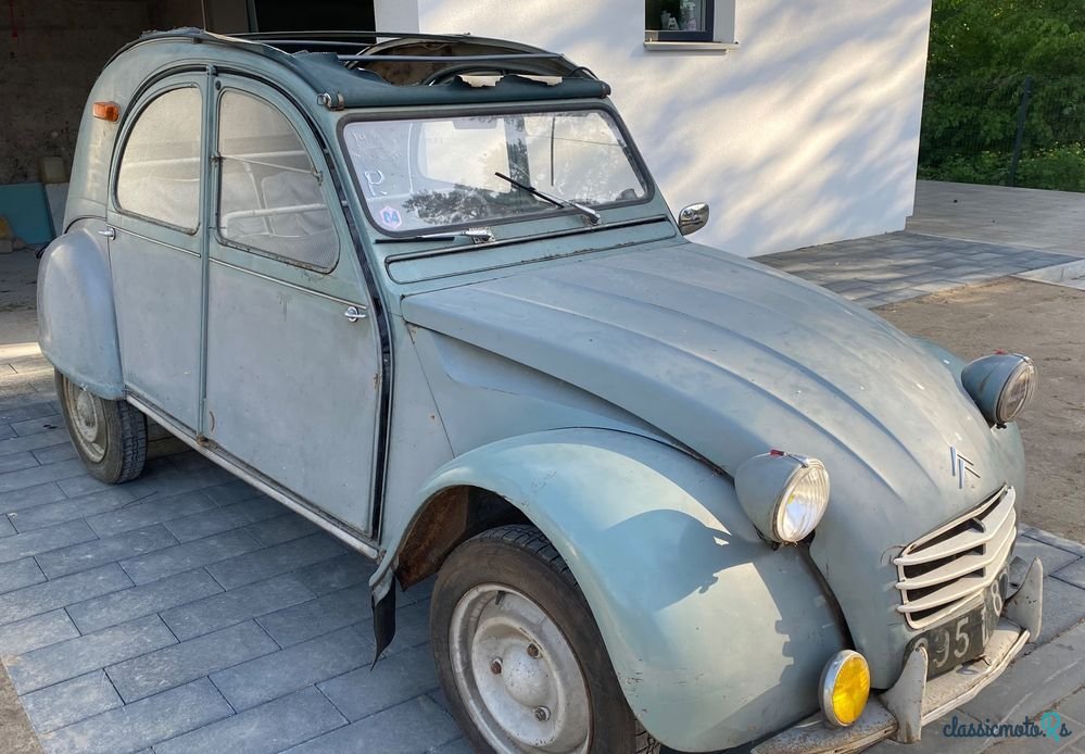 1961' Citroen 2 Cv photo #1