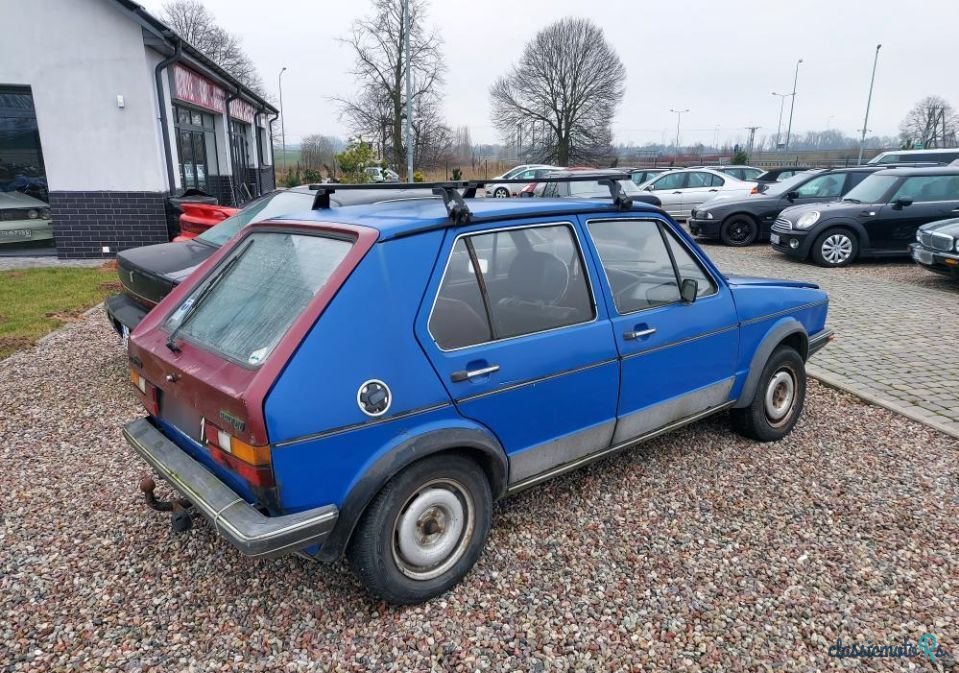 1977' Volkswagen Golf 1.6 D photo #3