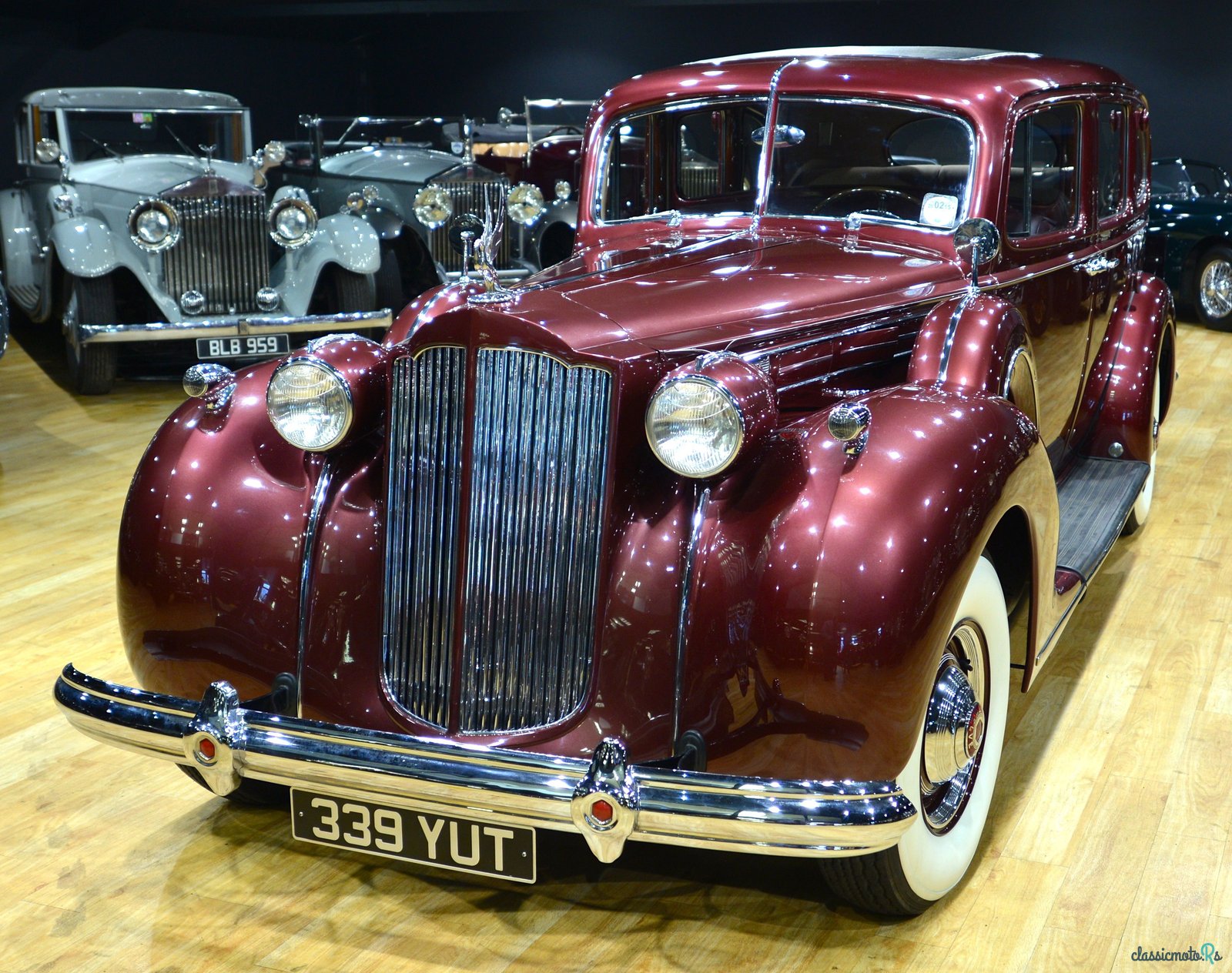 1939' Packard 12 Touring Sedan photo #2