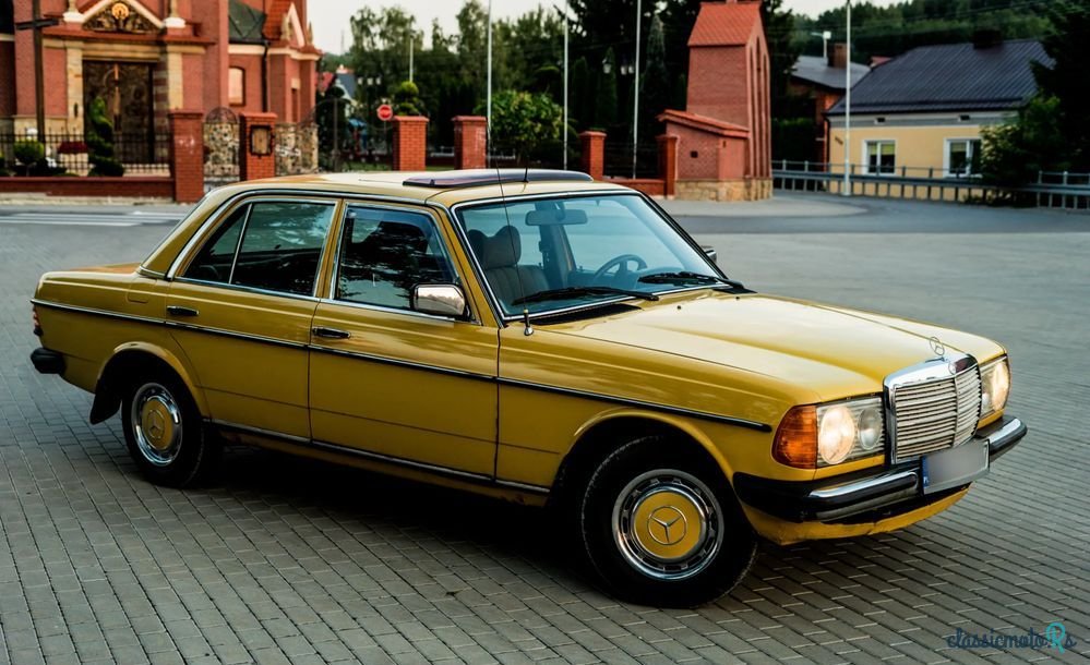 1978' Mercedes-Benz W123 photo #3