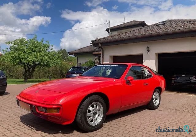1979' Porsche 924 Standard photo #1
