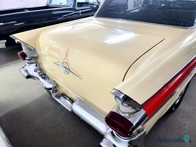 1957' Pontiac Chieftain photo #4