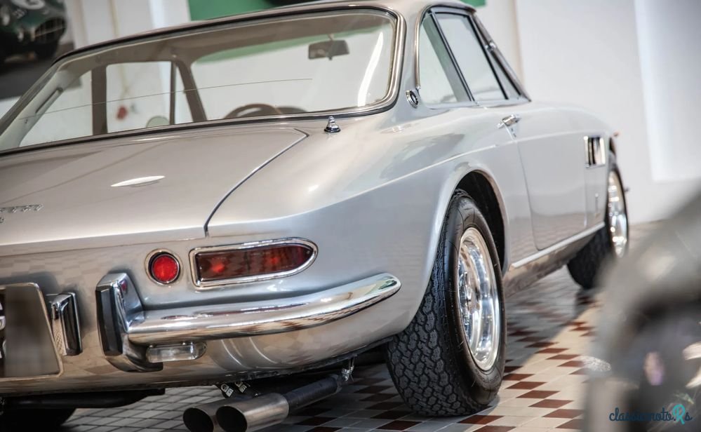 1966' Ferrari 330 photo #6