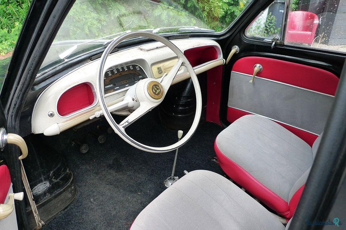 1957' Renault 5 Dauphine photo #1