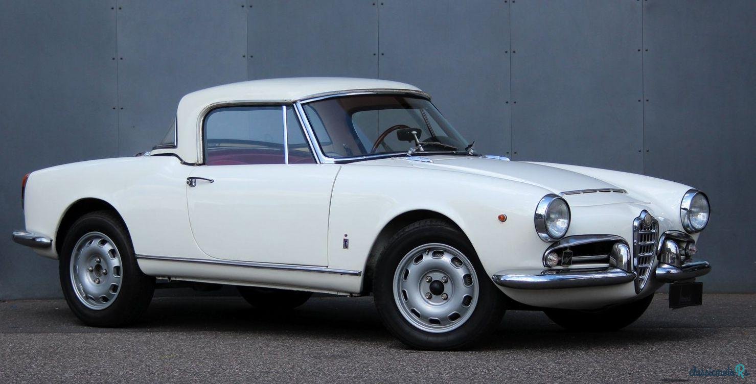 1963' Alfa Romeo Giulia Spider photo #3