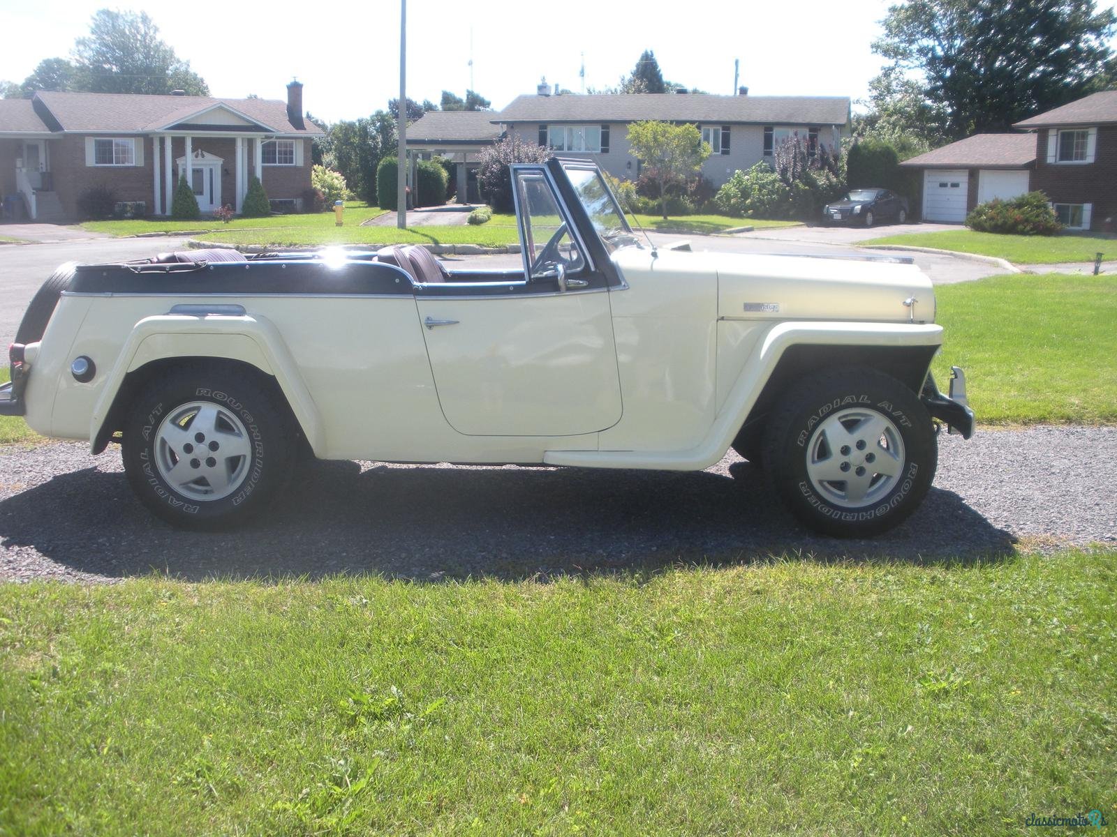1948' Jeep Jeepster convertible photo #2