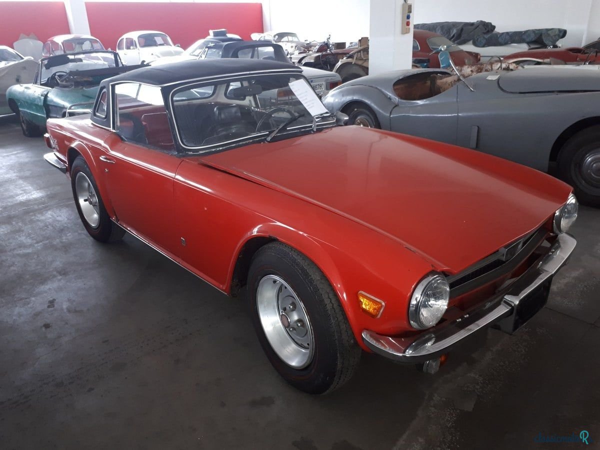 1975' Triumph TR6 photo #1