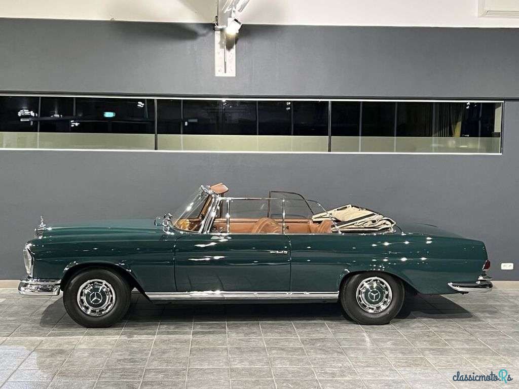 1962' Mercedes-Benz 220 SE B photo #3