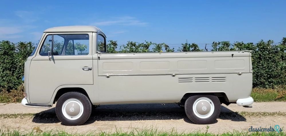 1968' Volkswagen Transporter photo #2