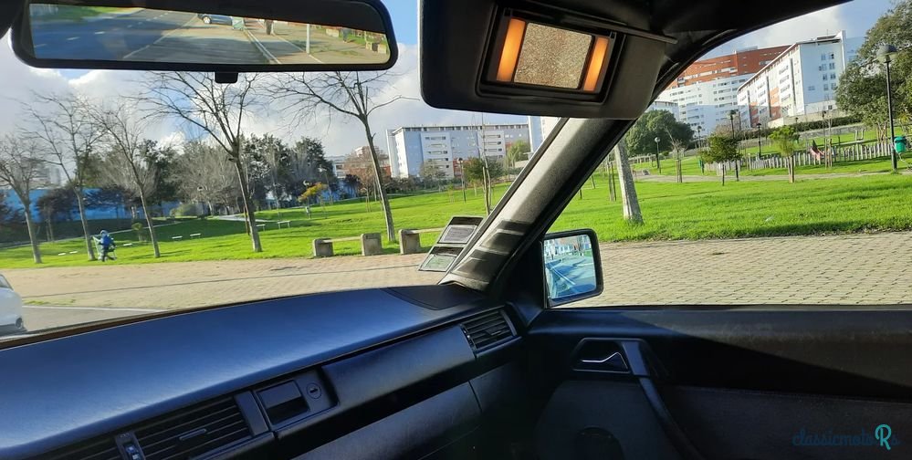 1989' Mercedes-Benz 300 D Turbo photo #4