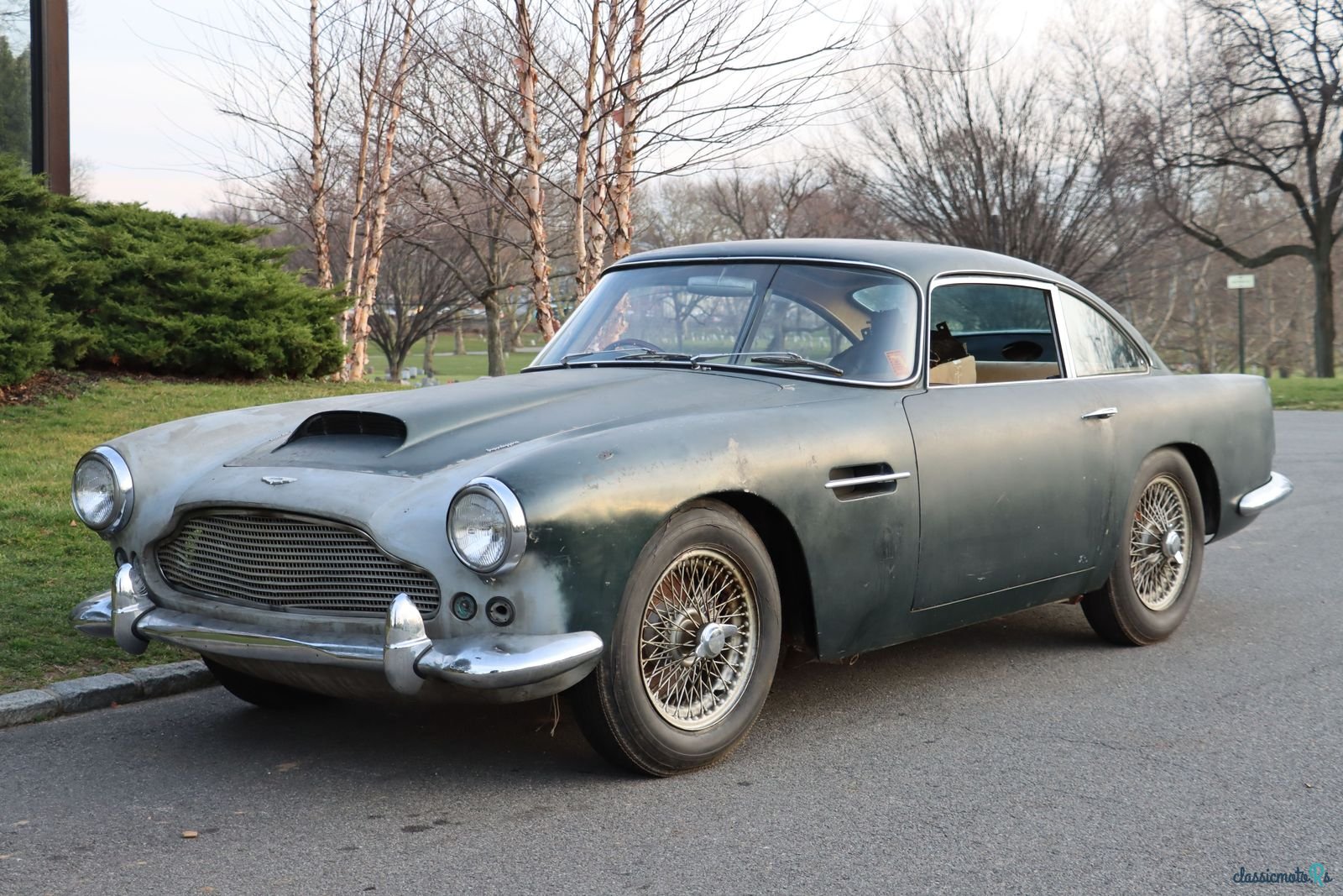 1961' Aston Martin DB4 photo #2