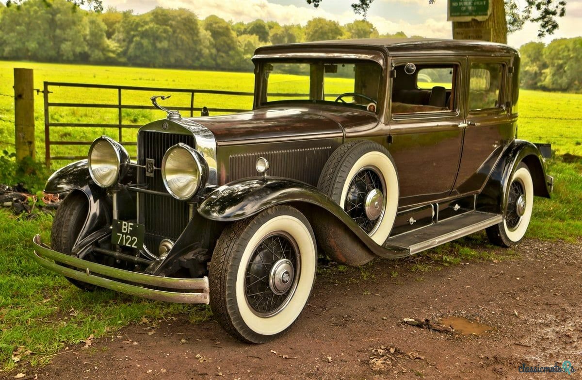 1930' Cadillac 353 V8 Town Sedan photo #6