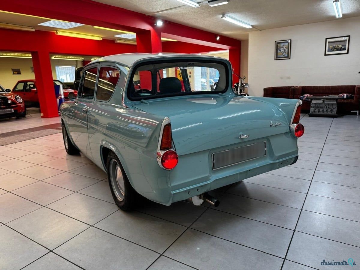 1967' Ford Anglia photo #3