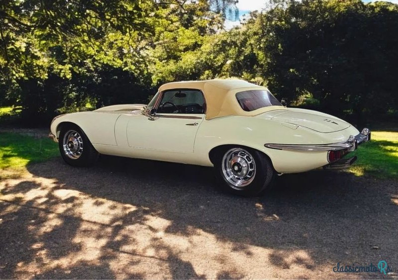 1973' Jaguar E-Type photo #1