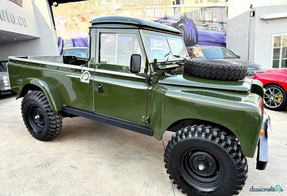 1975' Land Rover Serie III photo #2
