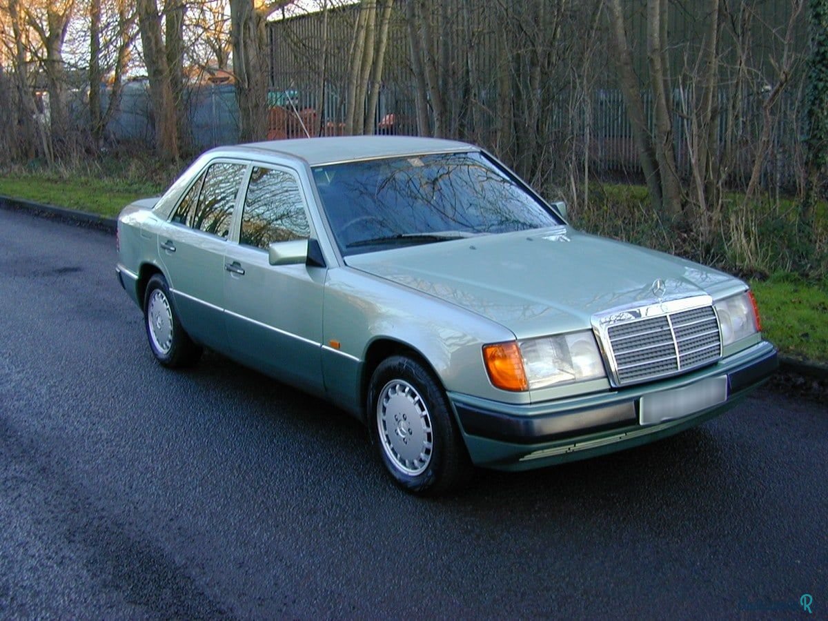 1990' Mercedes-Benz E Class photo #1