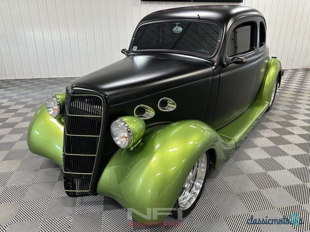 1935' Ford Model 48 photo #4