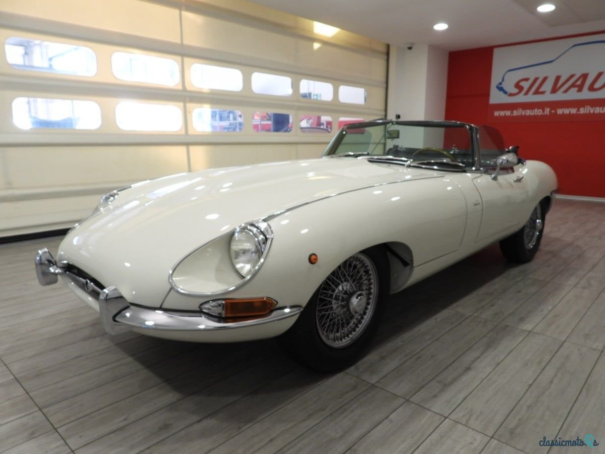 1968' Jaguar E-Type photo #3