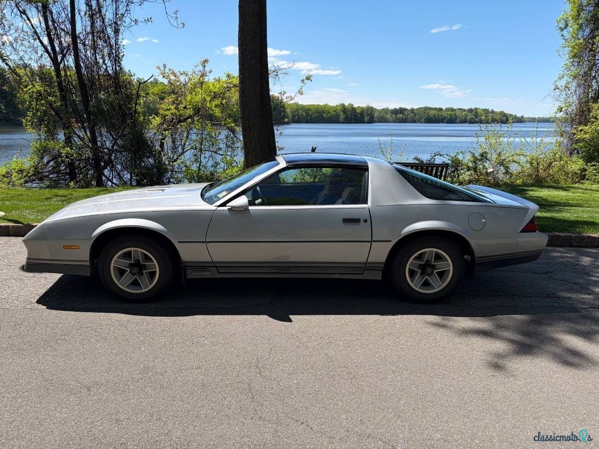 1982' Chevrolet Camaro photo #2