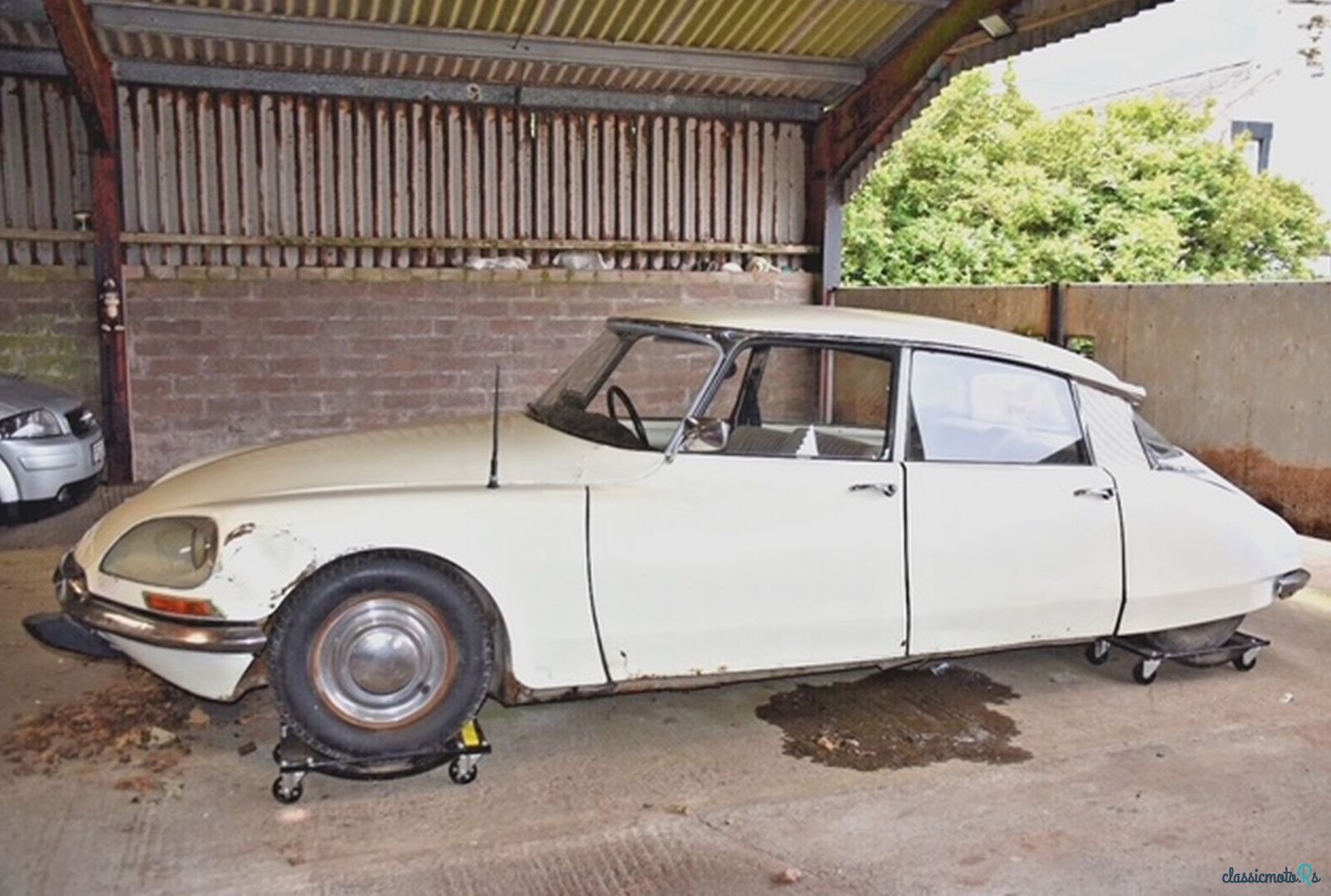 1970' Citroen DS photo #3